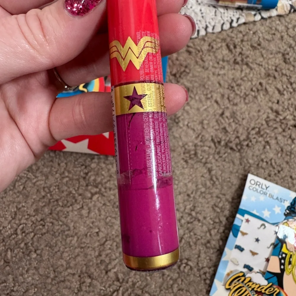 Warner Bros. Wonder Woman Face & Eye Brush Set Makeup Set